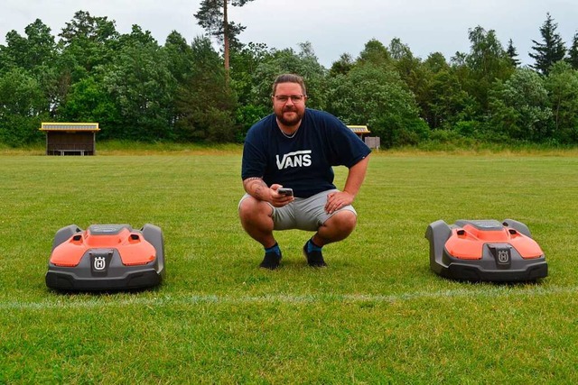 Matthias Daubner betreut die Mhrobote...sehr zufrieden mit der Neuanschaffung.  | Foto: Liane Schilling