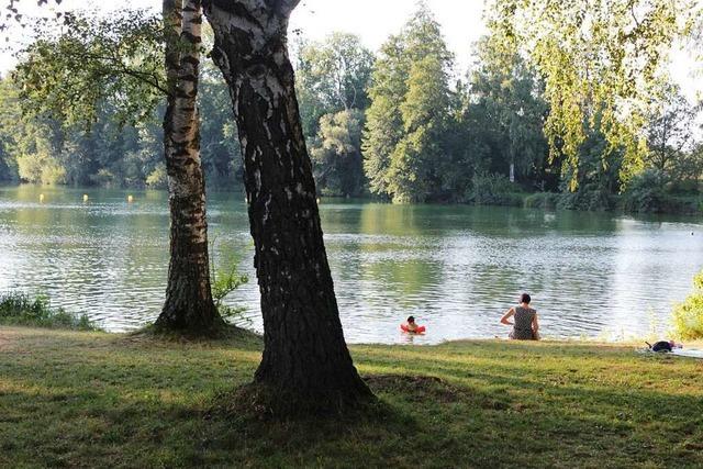 Wegen schädlicher Bakterien ist der Große Niederwaldsee in Teningen ab sofort gesperrt