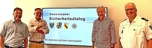 Polizeiprsident Jrgen Rieger (r.) lu...cherer und Dietmar Spth zum Austausch  | Foto: Polizeiprsidium Offenburg