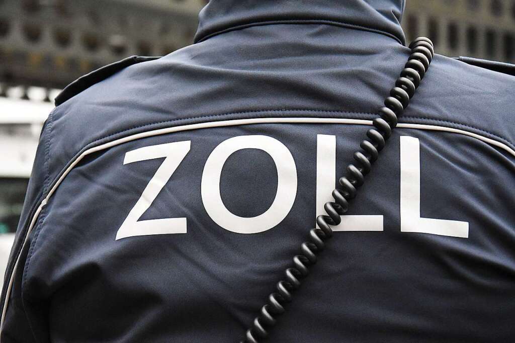 Zoll findet an Rheinfelder Grenze 28 Kunstwerke im Wert von fast einer ...