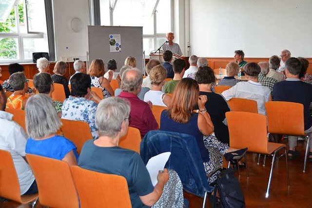 Rund 70 Interessierte kamen auf Einlad...r Sanierung des Parkhauses Marktplatz.  | Foto: Michael Strter