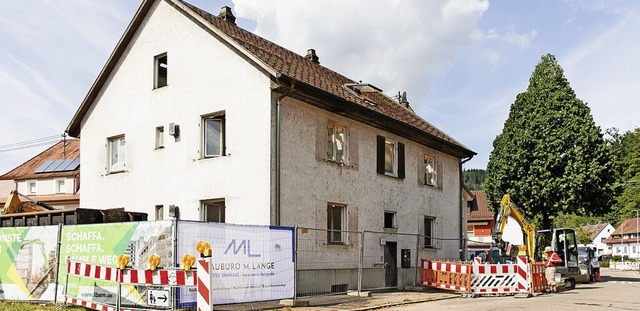 Das alte Gebude in der Kohlenbacher Strae wird abgerissen.  | Foto: Gabriele Zahn