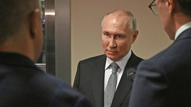 Der russische Prsident Wladimir Putin...ausluft &#8211;  nicht zu verlngern.  | Foto: Alexander Kazakov (dpa)