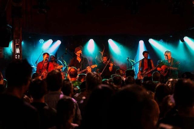 Fotos: Franzsischer Chanson mit Debout Sur le Zinc auf dem ZMF in Freiburg