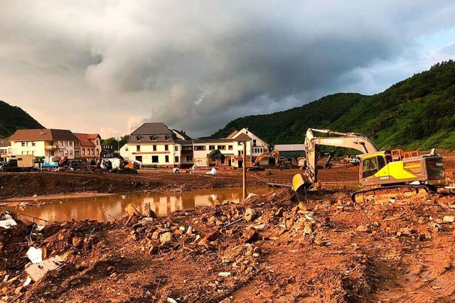 Das Hochwasser im Ahrtal vor zwei Jahren hinterlsst Schlamm und Gerll.  | Foto: Alexandra Zepf