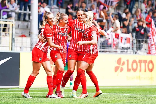 Freiburgs Fuballerinnen spielen seit zweieinhalb Jahrzehnten erstklassig.  | Foto: IMAGO/Daniela Porcelli / SPP