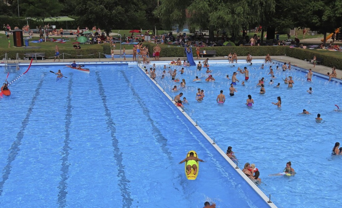 Abwechslung und Spa waren geboten bei... mit ihren Booten und Schwimmbrettern.  | Foto: Gerd Leutenecker