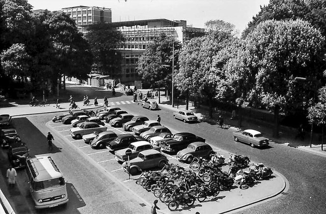 Blick vom Hotel Colombi auf den damali...(im Bau) und des Regierungsprsidiums.  | Foto: Staatsarchiv, W 134 Nr. 043090