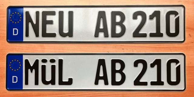 Ab 2.10. werden die Kennzeichen NEU und ML im Landkreis wieder mglich sein.  | Foto: Matthias Fetterer