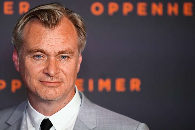 Christopher Nolan hat schon fter mit ...n den Kopf Oppenheimer blicken lassen.  | Foto: JULIEN DE ROSA (AFP)