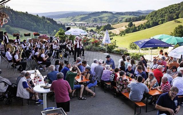 Der Hof des Vogelsanghofs in Suggental wurde zum Kulturort.  | Foto: Gabriele Zahn