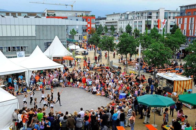 Das Stadtteilfest hat inzwischen eine ...s Archivbild stammt aus dem Jahr 2010.  | Foto: Thomas Kunz