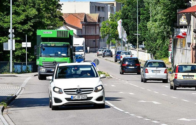 Die Bundesstrae 415 ist stark befahren  | Foto: Endrik Baublies