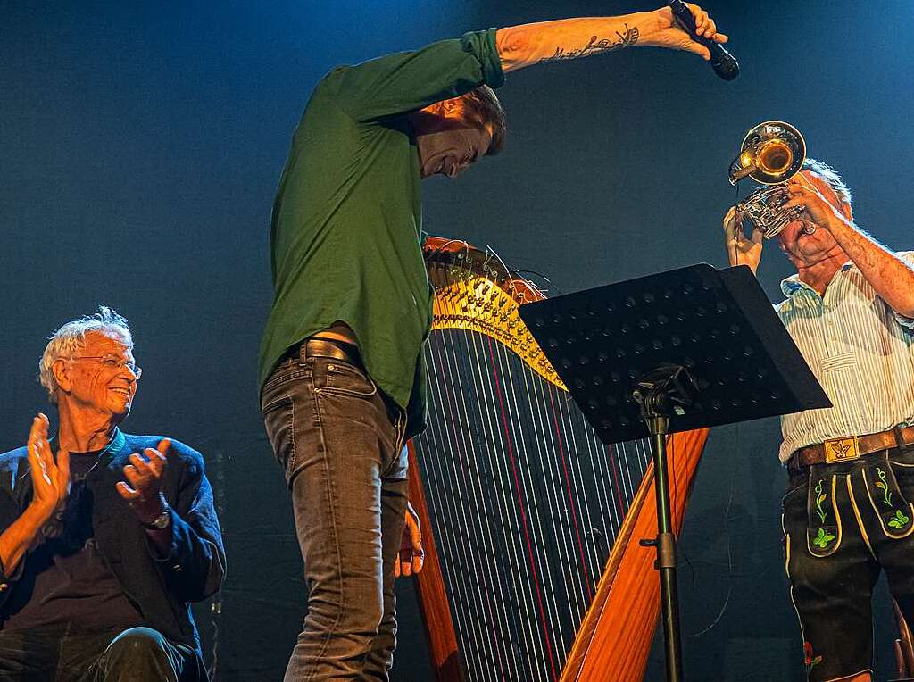 Ein unvergesslicher Abend mit einem Haufen Gaudi: Die Toten Hosen mit Gerhard Polt und den Well-Brdern.