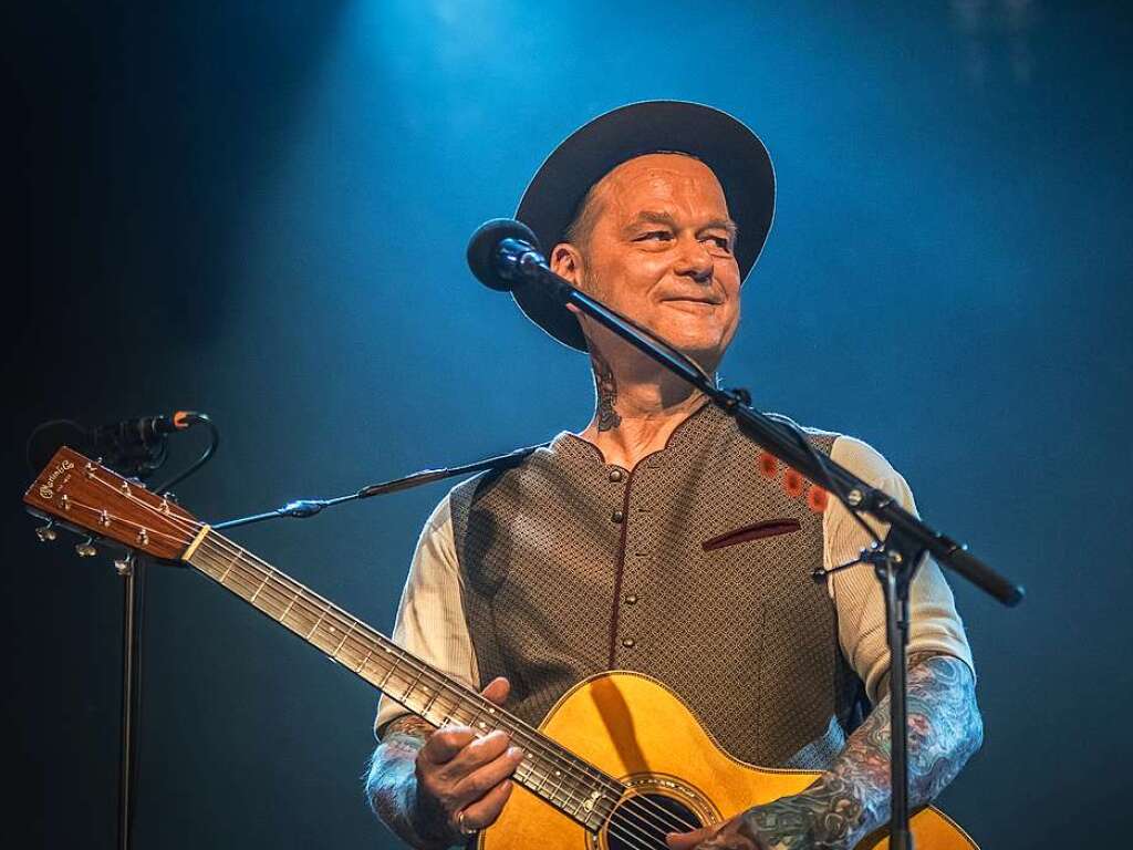 Ein unvergesslicher Abend mit einem Haufen Gaudi: Die Toten Hosen mit Gerhard Polt und den Well-Brdern.