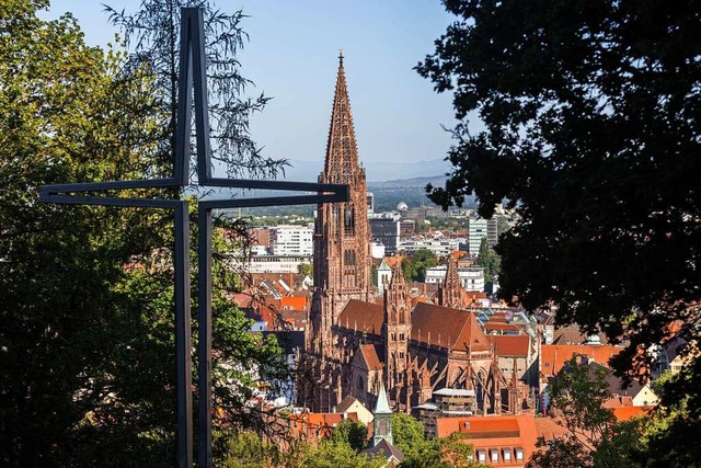 Mehr als nur eine Touristenattraktion:...ist die Bischofskirche der Erzdizese.  | Foto: Philipp von Ditfurth (dpa)