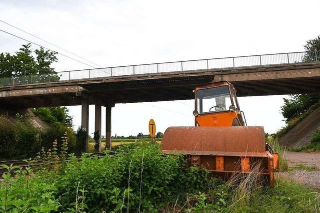 Die Bahnbrücke bei Lahr-Hugsweier wird vorerst doch nicht gesperrt