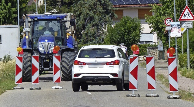 Kritik an Schikanen: Ein Ortseingang v...zur Einhaltung von Tempo 30 beitragen.  | Foto: Sattelberger