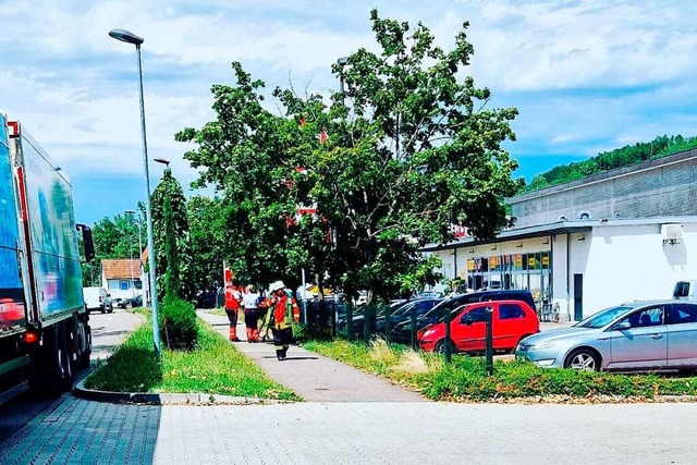 Die Abteilungen der Freiwilligen Feuer...en rckten mit  20 Einsatzkrften aus.  | Foto: Feuerwehr Bad Bellingen