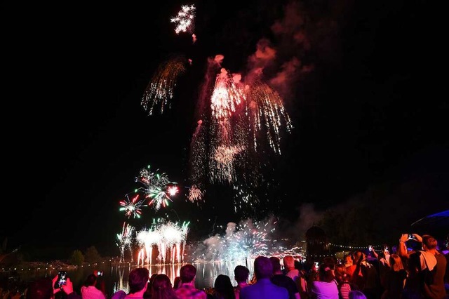 Das Feuerwerk darf beim Seefest nicht fehlen. Archivbild.  | Foto: Thomas Kunz