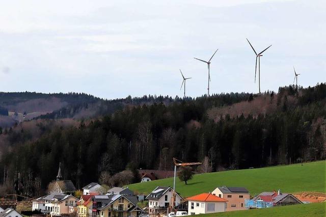 Viertes Windrad fr den Rotzel bei Biederbach