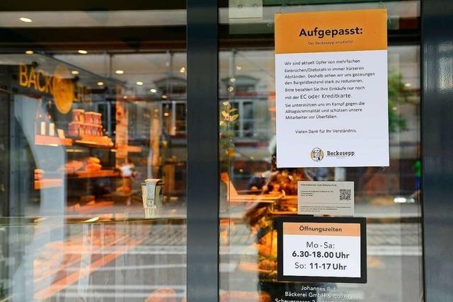 Beckesepp bittet nach Einbrchen in Freiburger Bckerei-Filialen um Kartenzahlung