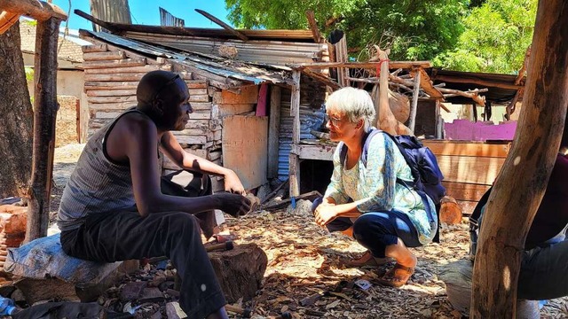 Monika Hauser (rechts) berichtet gemei...e Rottland von der Situation in Kenia.  | Foto: Privat