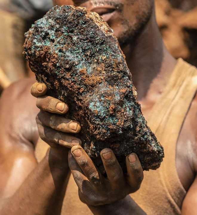 Kobaltminen: Wie Schweizer Firmen über den Schatz des Kongo bestimmen