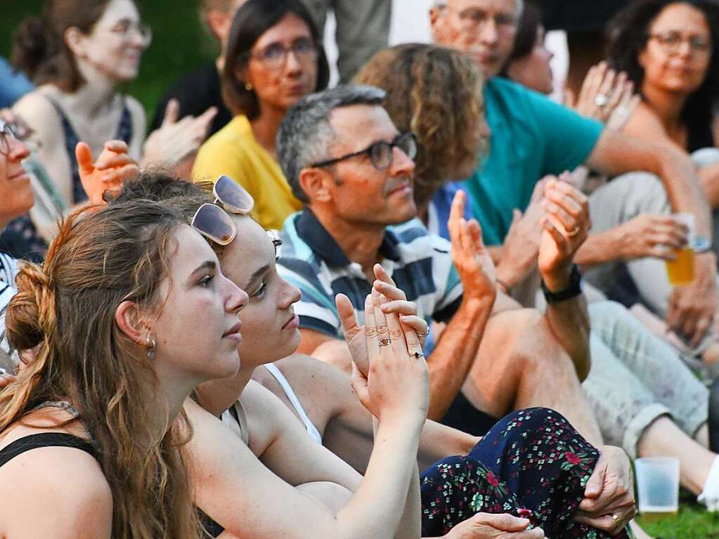 Dekker und Lost in Lona bei Stimmen im Wenkenpark Riehen.