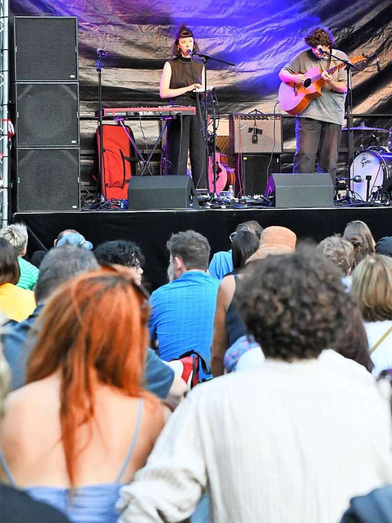 Dekker und Lost in Lona bei Stimmen im Wenkenpark Riehen.