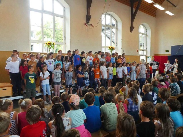 Groe Auftritte haben die Schler der ...chule zur  Abschiedsfeier vorbereitet.  | Foto: Peter Stellmach