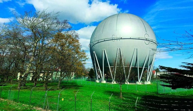 Ein Termin bei der Ferienaktion geht z...enhausens, der stillgelegten Gaskugel.  | Foto: AK Gaskugel