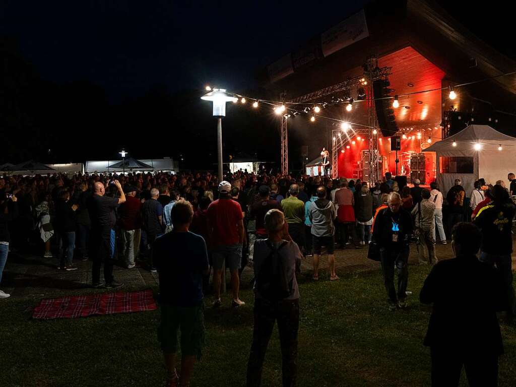 Die Band Nazareth begeisterte die rund 1200 Gste im Kurpark von Bad Krozingen.