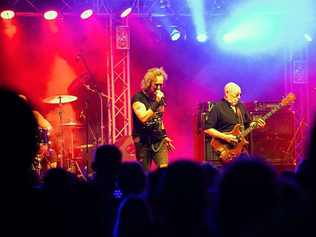 Die Band Nazareth begeisterte die rund 1200 Gste im Kurpark von Bad Krozingen.