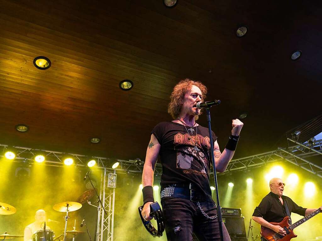 Die Band Nazareth begeisterte die rund 1200 Gste im Kurpark von Bad Krozingen.