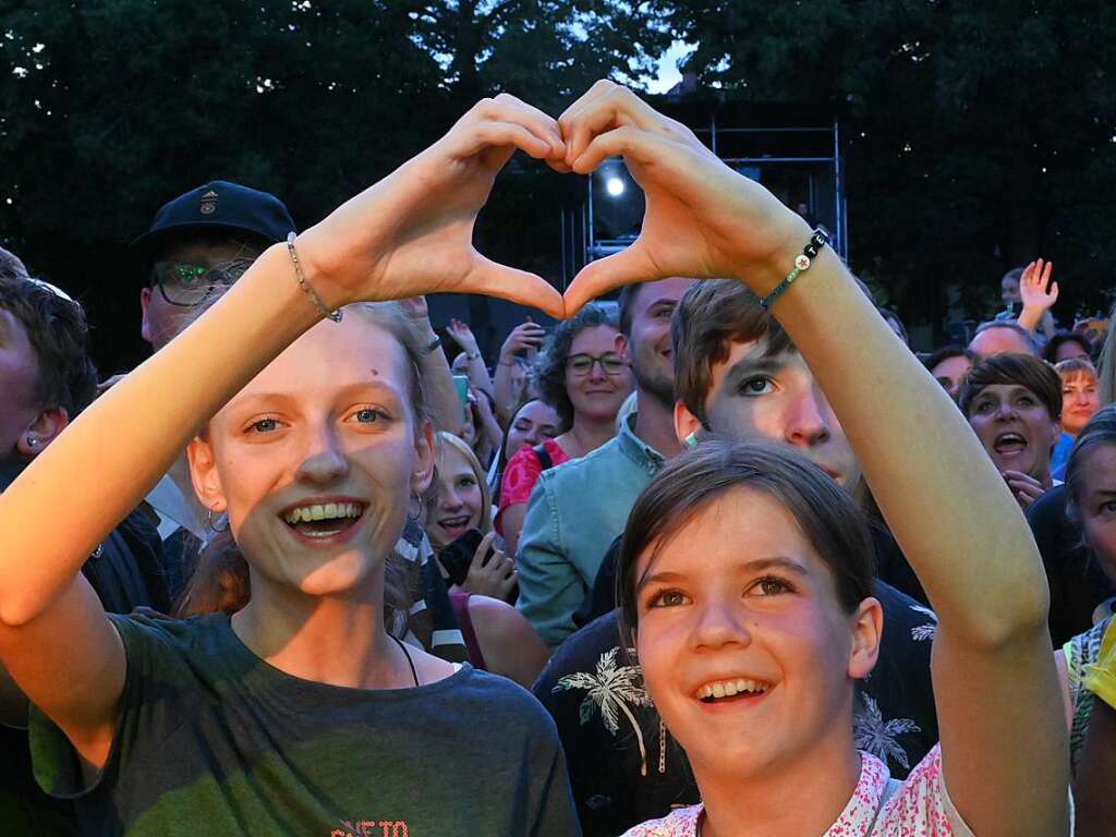 Alvaro Soler auf dem Emmendinger Schlossplatz.