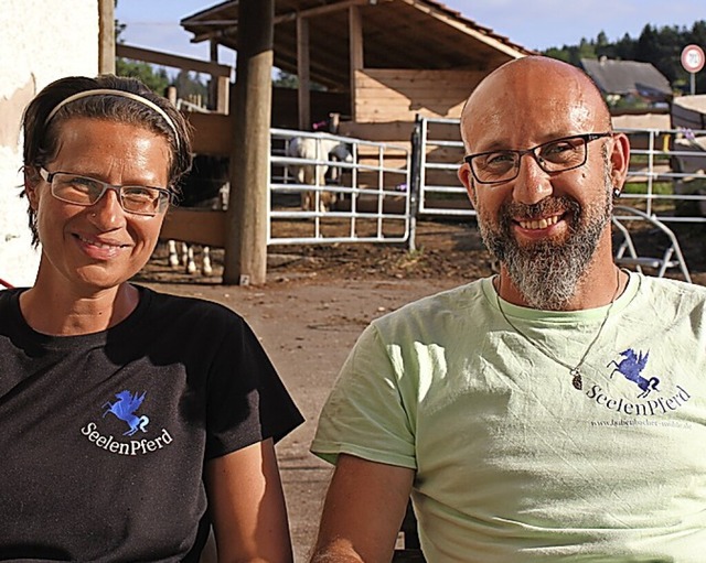 Johanna und Stefan Esterle richten zum zweiten Mal den Mittelaltermarkt aus.   | Foto: Gert Brichta