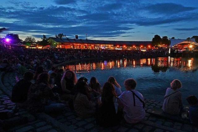 25.000 feiern auf dem Freiburger Seefest – bei Zuckerwatteduft und gestiegenen Preisen