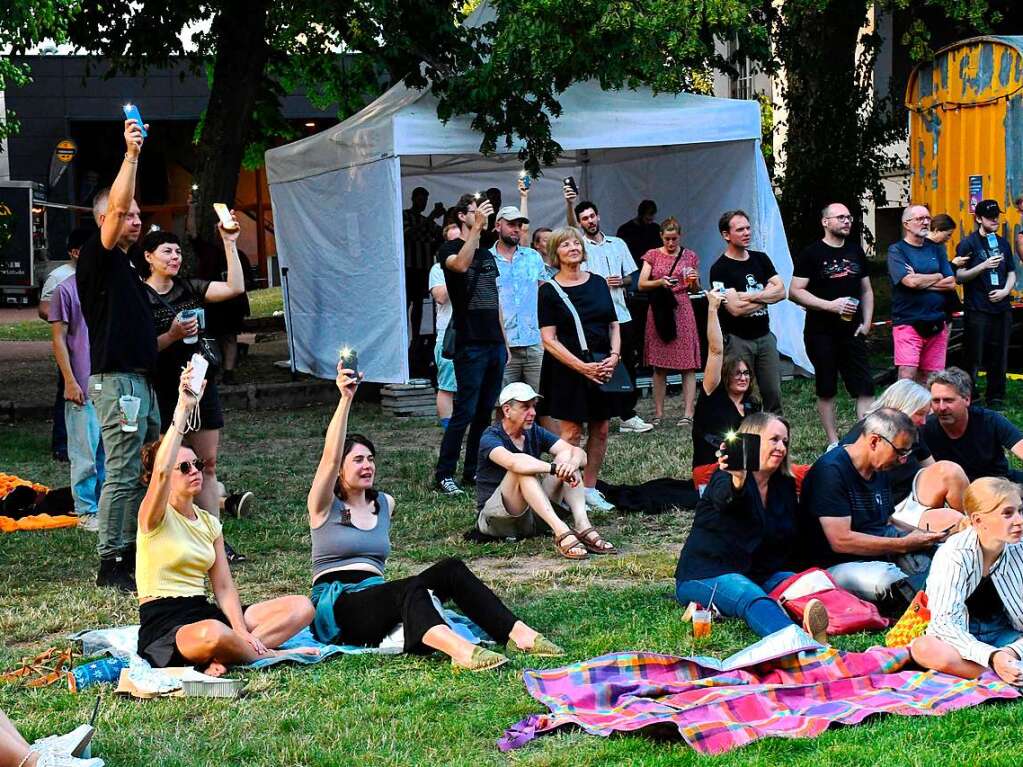 Stimmenkonzerte in familirer Atmosphre im Park des Werkraum Schpflin