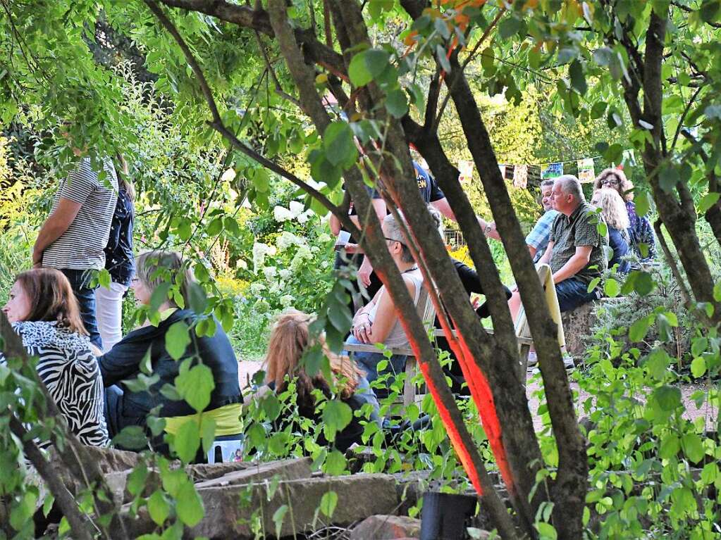 Stimmenkonzerte in familirer Atmosphre im Park des Werkraum Schpflin