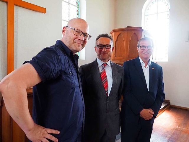 Planen den Umbau der Adelbergkirche (v...er Armin Strenzl, OB Klaus Eberhardt .  | Foto: Boris Burkhardt