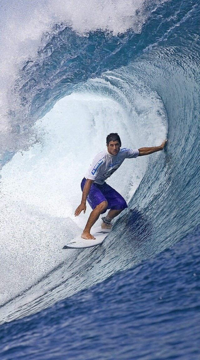 Vor Tahiti im Sdpazifik finden die ol...chen Wettbewerbe 2024 im Surfen statt.  | Foto: STEVE ROBERTSON, FL