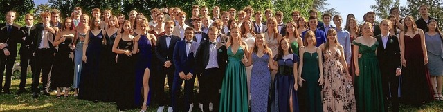 Die 72 Abiturientinnen und Abituriente...t Gymnasiums feierten ihren Abschluss.  | Foto: Franz Meyer