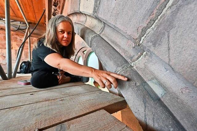 Restaurierung des Mllerfensters offenbart die rosa Geschichte des Freiburger Mnsters