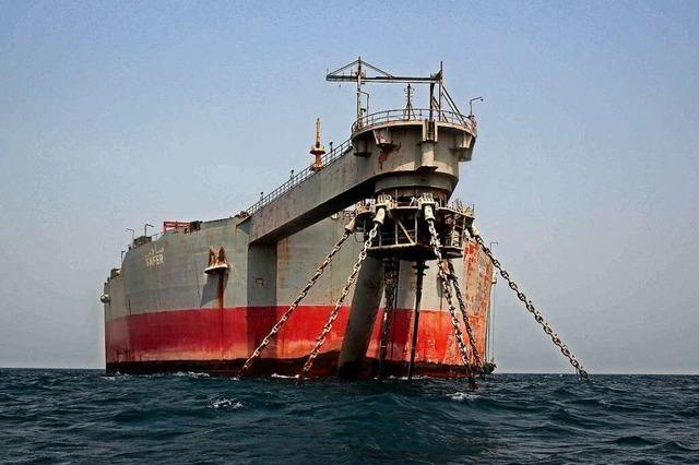 Vor Jemens Küste startet eine riskante Bergungsaktion für maroden Öltanker