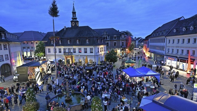 Eine prall gefllte Innenstadt gibt es...um das Emmendinger Zentrum zu beleben.  | Foto: Markus Zimmermann