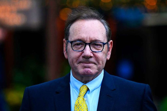 Kevin Spacey in dieser Woche in London...len Belstigung freigesprochen worden.  | Foto: DANIEL LEAL (AFP)