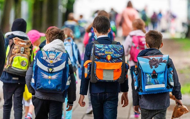 An der Grundschule Altdorf ist zum be...Schuljahr ein Ganztagsbetrieb geplant.  | Foto: Peter Kneffel (dpa)