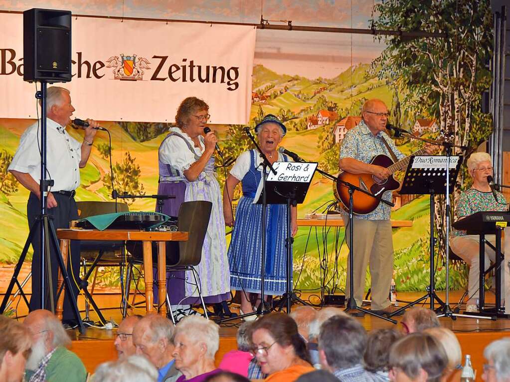 Stimmten das Publikum ein: Gerhard Strub, Rosi Haas, Sieglinde Bhler, Walter und Gertrud Gerspacher (v.l.)