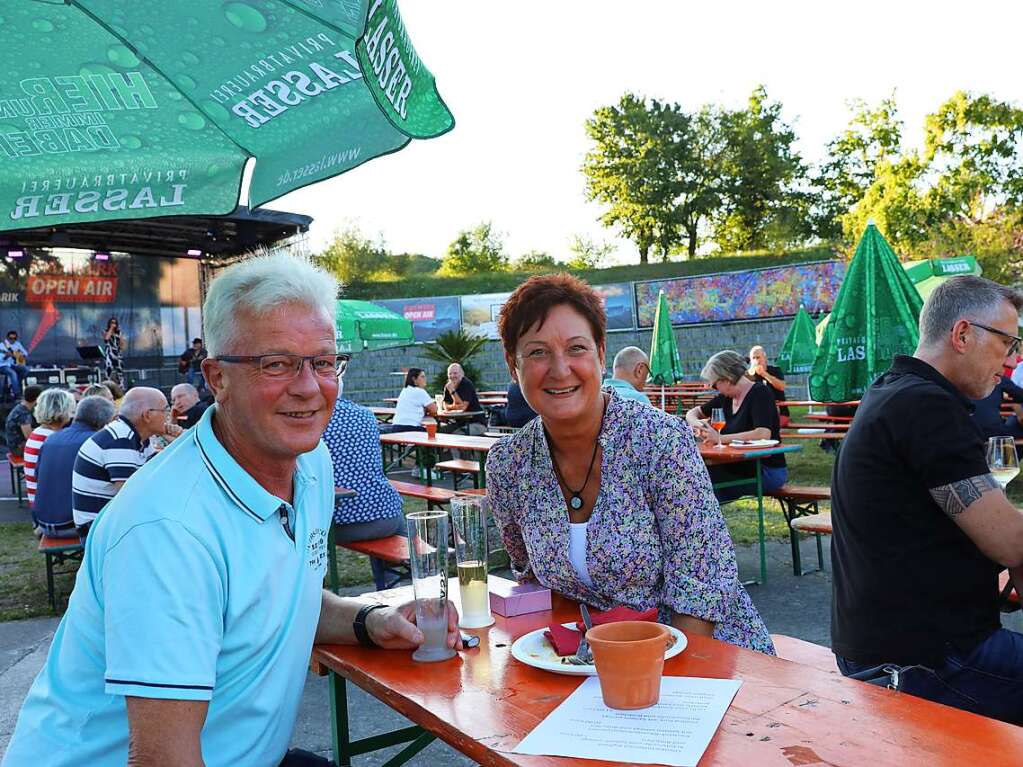 Eindrcke vom ersten Abend beim Kieswerk Open Air im Dreilndergarten